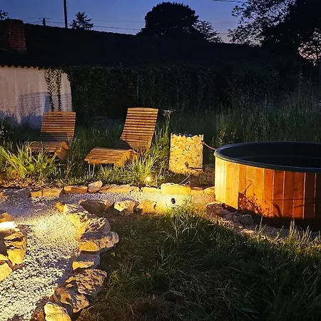 Maison Avec Piscine Exterieur Sauna Billard & Baby Foot A 15min Des Plages 펜션
