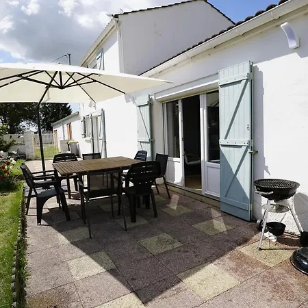 Maison Avec Piscine Exterieur Sauna Billard & Baby Foot A 15min Des Plages La Jonchere