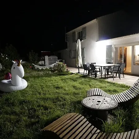 Maison Avec Piscine Exterieur Sauna Billard & Baby Foot A 15min Des Plages *